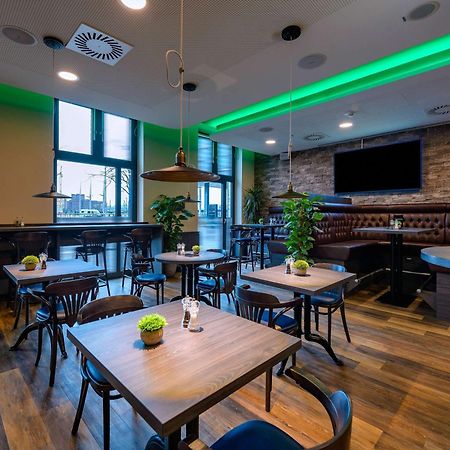 Ibis Styles Kiel City Exterior foto