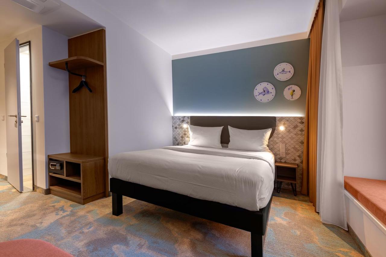 Ibis Styles Kiel City Exterior foto