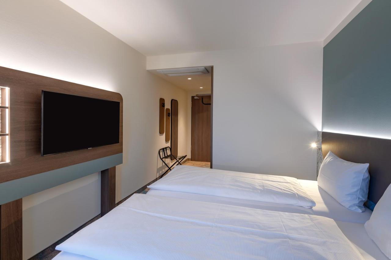 Ibis Styles Kiel City Exterior foto