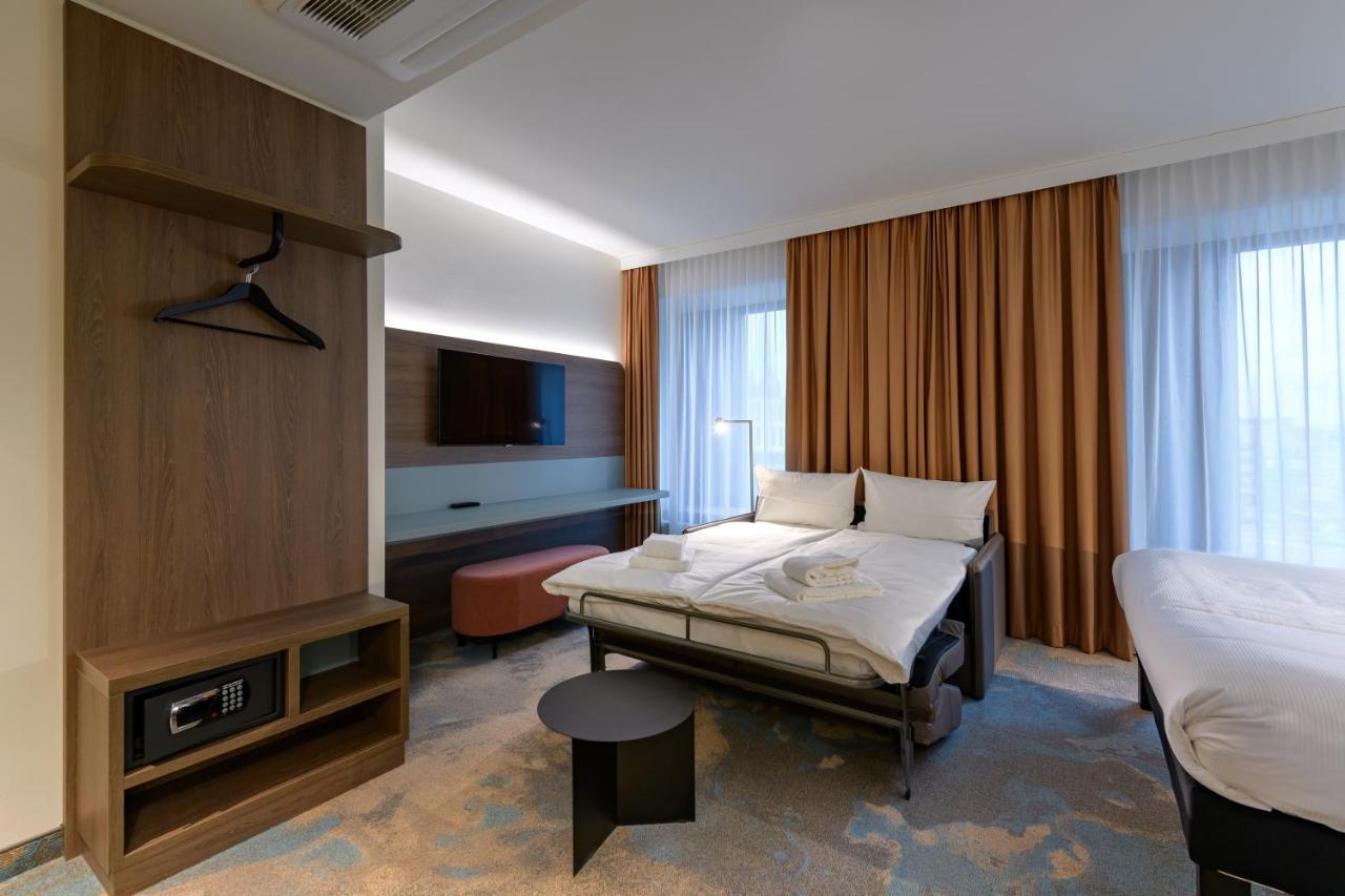 Ibis Styles Kiel City Exterior foto