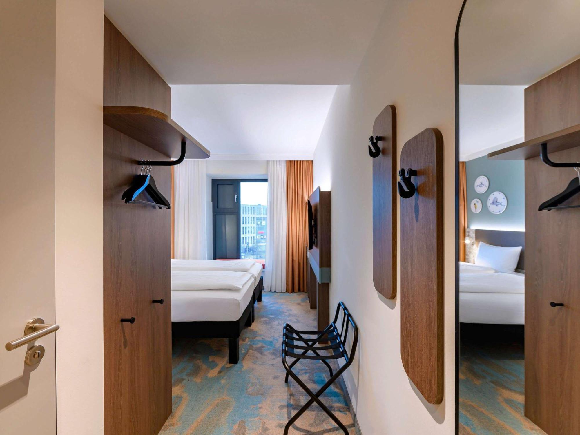 Ibis Styles Kiel City Exterior foto