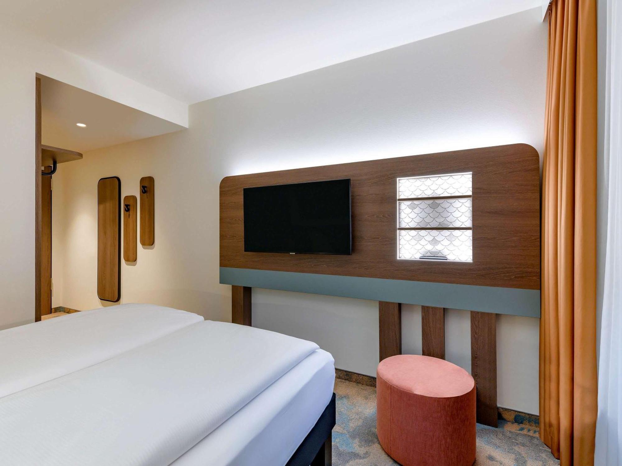 Ibis Styles Kiel City Exterior foto